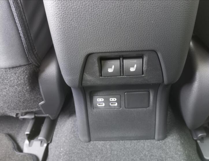 Toyota Prius 13
