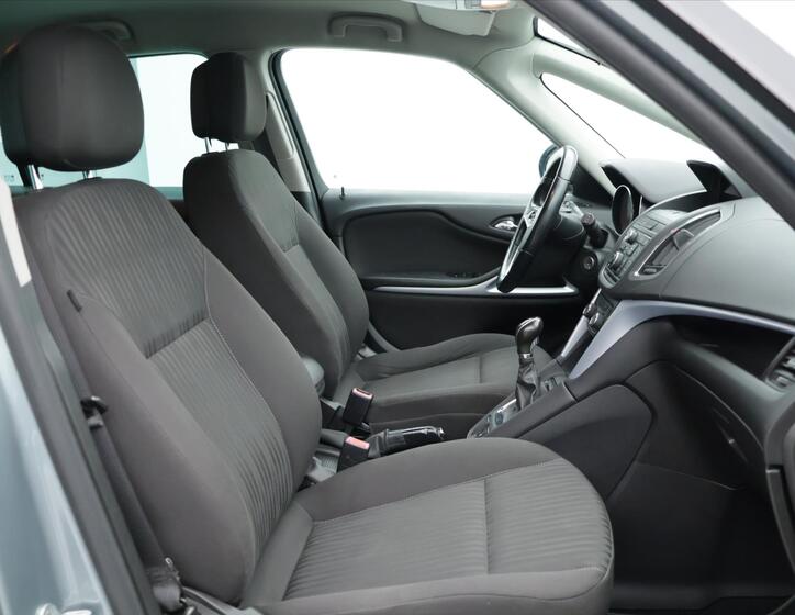 Opel Zafira 14