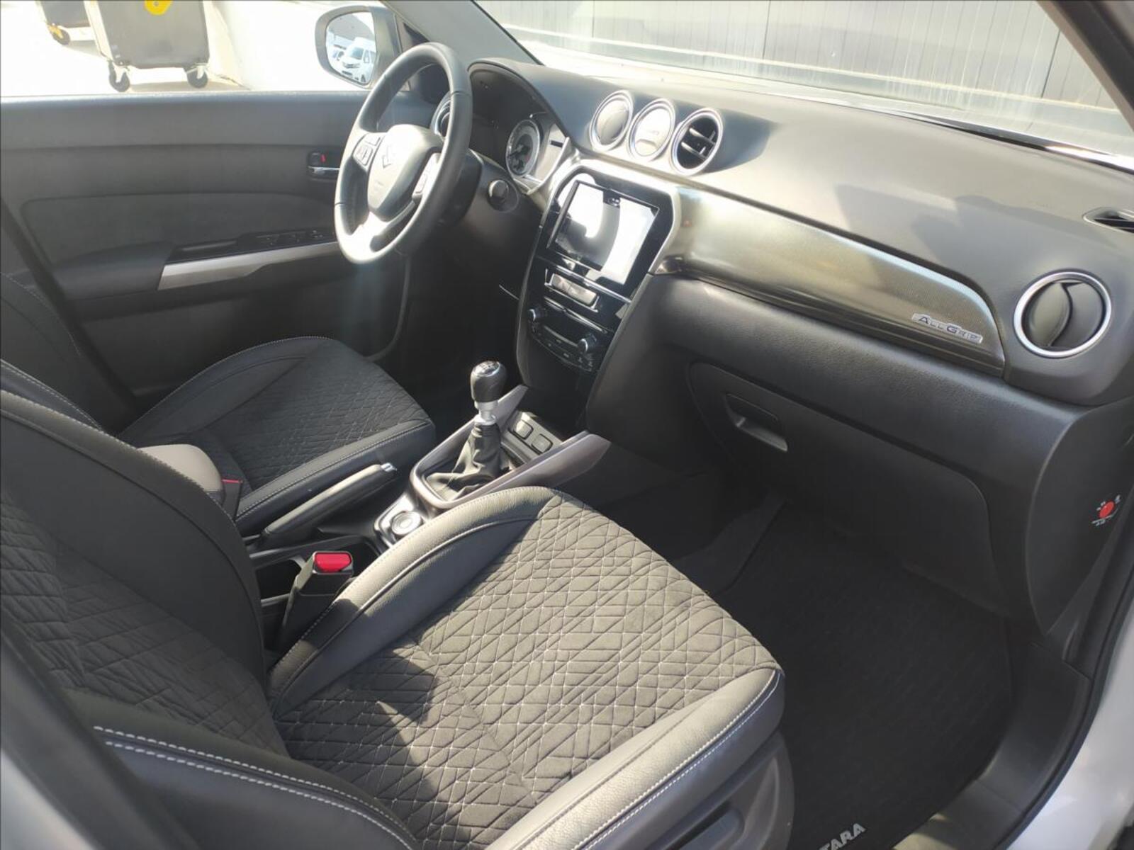 Suzuki Vitara 7