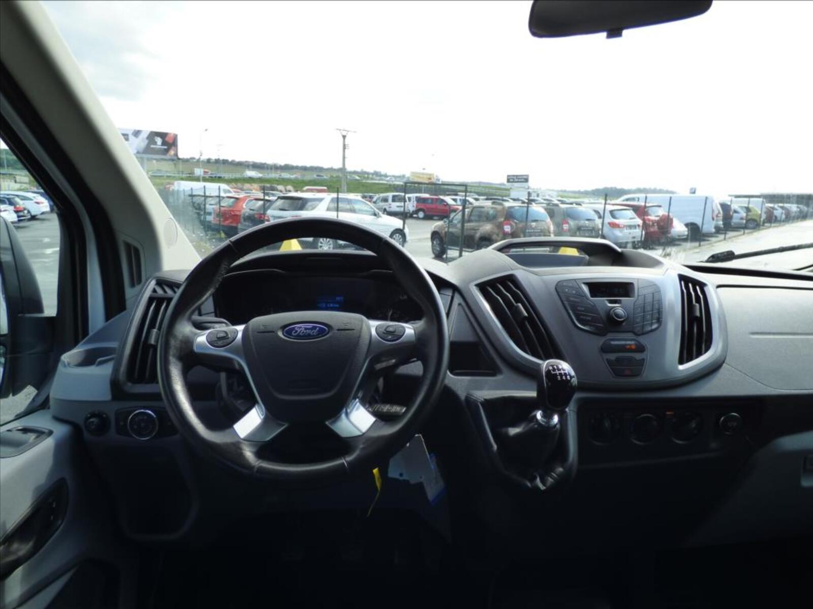 Ford Transit 13