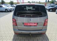 Volkswagen Touran 4