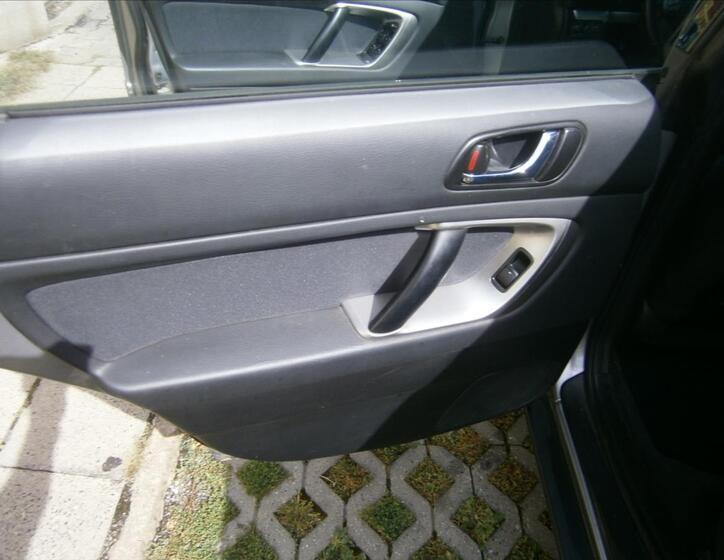 Subaru Legacy 10