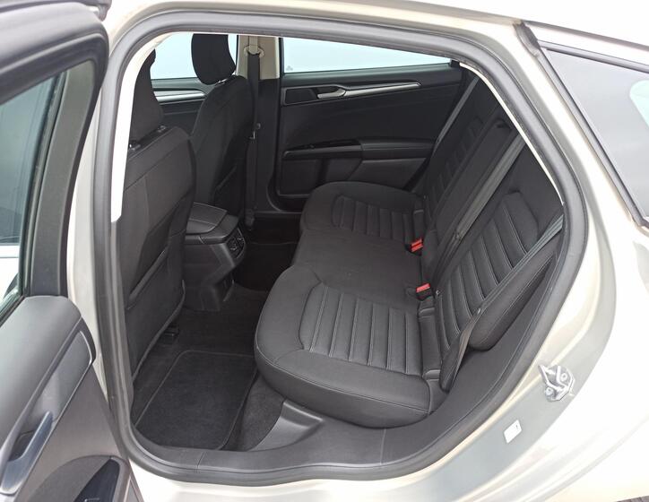 Ford Mondeo 12