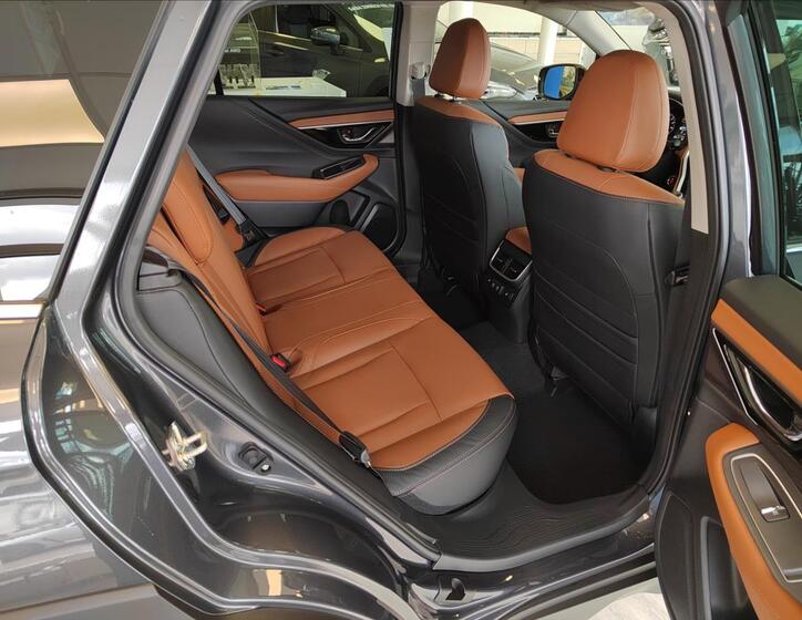 Subaru Outback 10