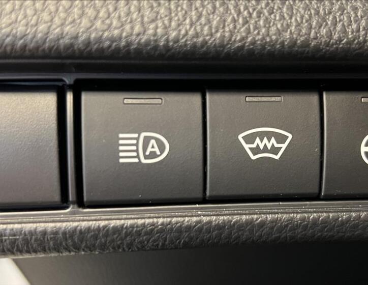 Toyota Prius 16