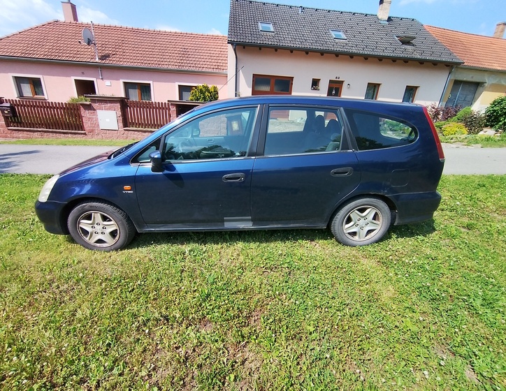 Honda Stream 3