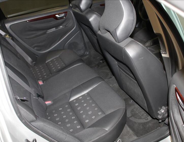 Volvo V70 15