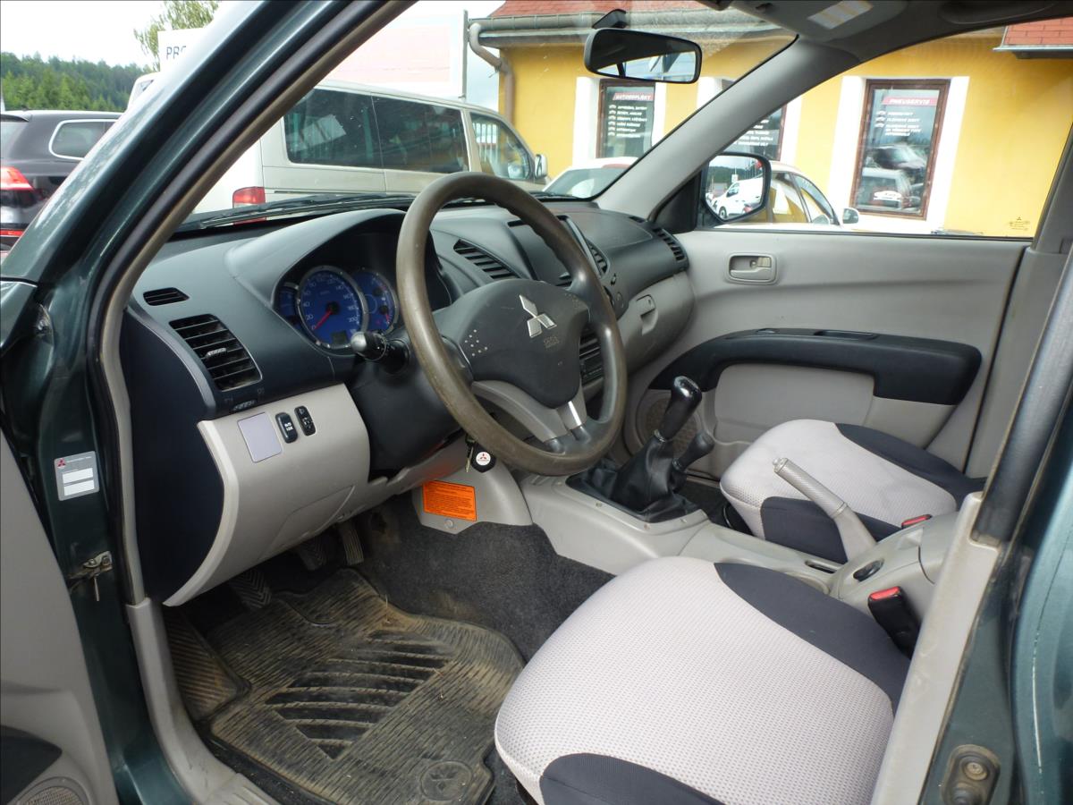 Mitsubishi L200