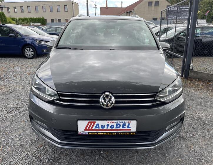 Volkswagen Touran 10