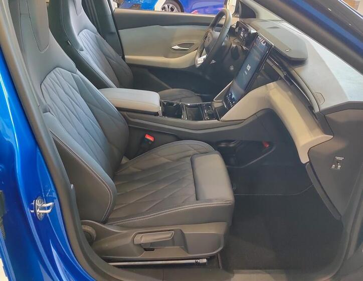 Ford Explorer 14