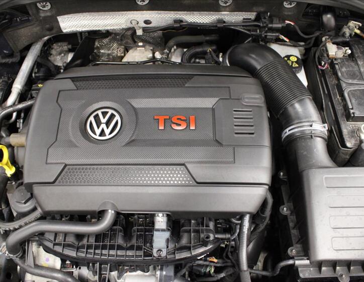 Volkswagen Golf 9