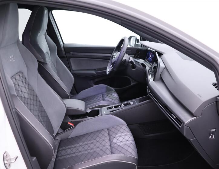 Volkswagen Golf 13