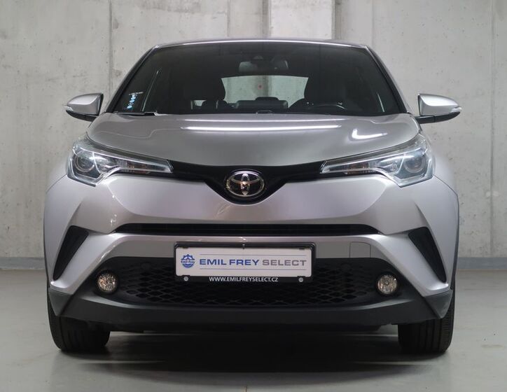 Toyota C-HR 2