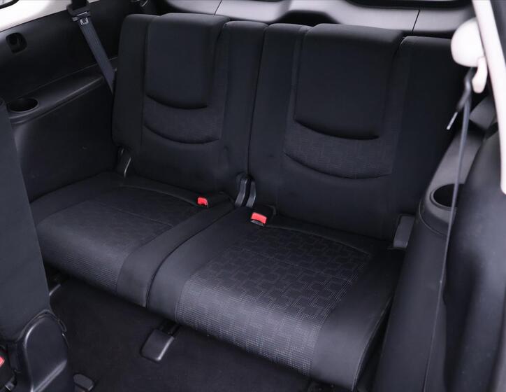 Mazda 5 14