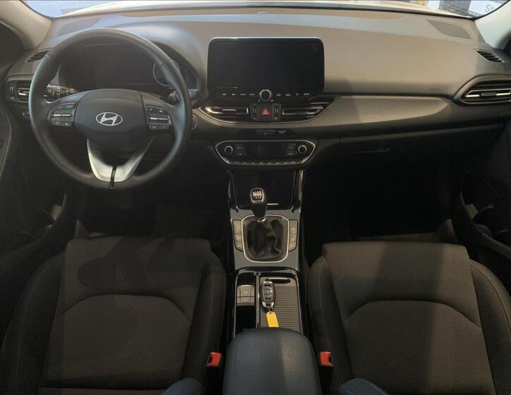 Hyundai i30 18