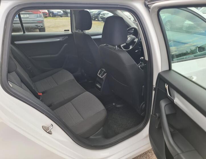 Škoda Octavia 12