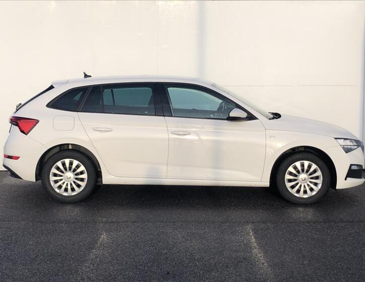 Škoda Scala 10