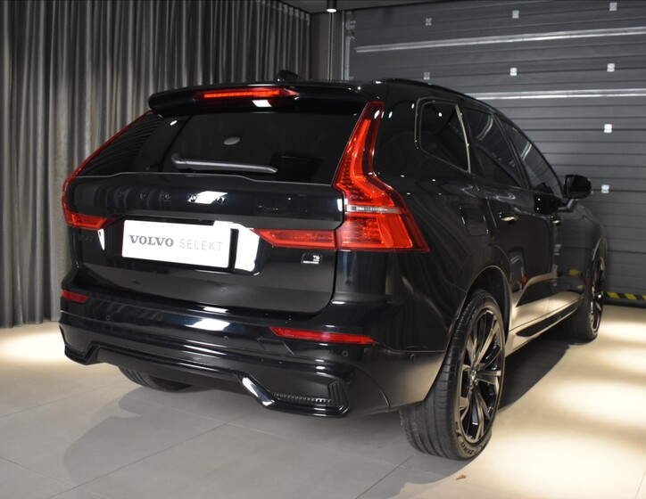 Volvo XC60 4