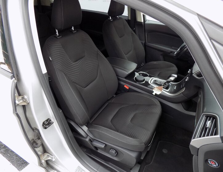 Ford S-MAX 18