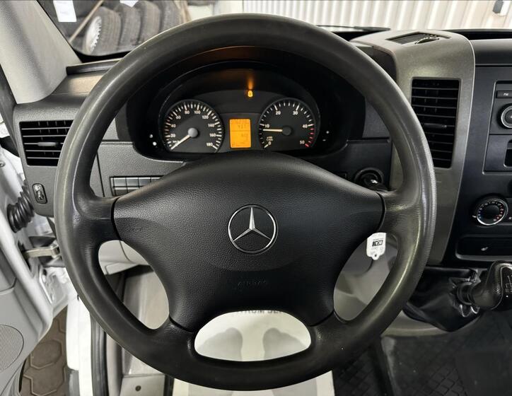Mercedes-Benz Sprinter 17