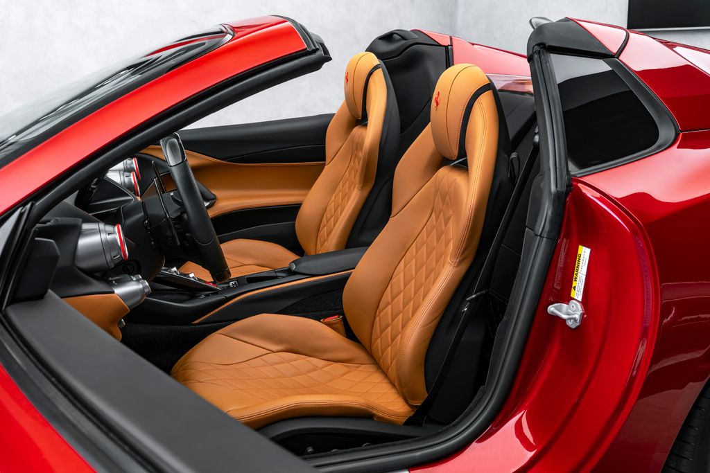 Ferrari 812