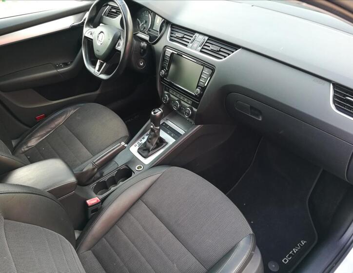 Škoda Octavia 14