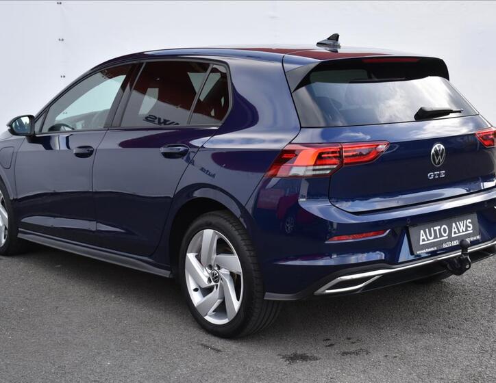 Volkswagen Golf 9
