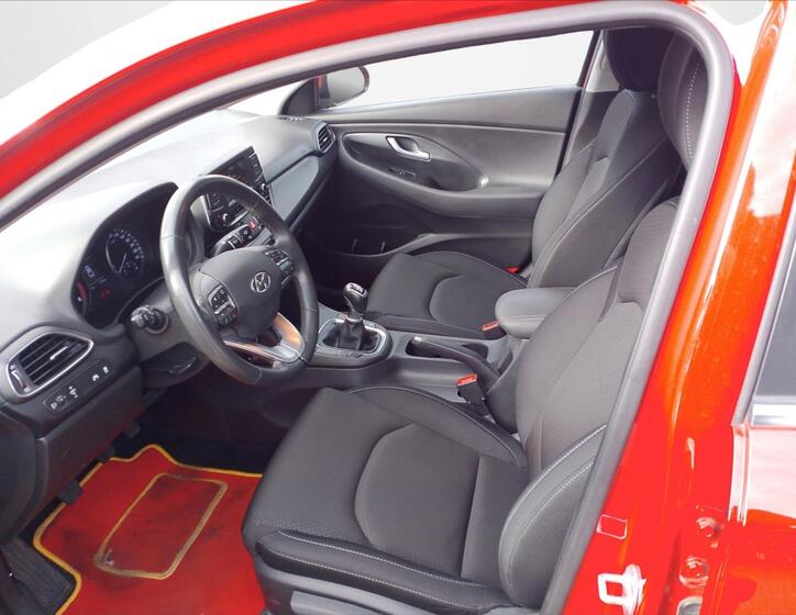 Hyundai i30 17