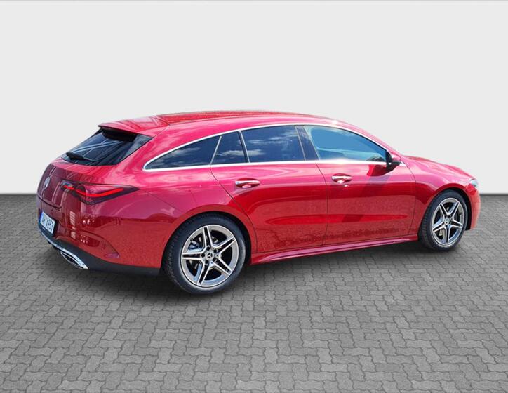 Mercedes-Benz CLA 5