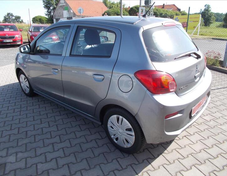 Mitsubishi Space Star 13