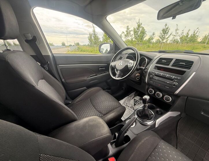 Mitsubishi ASX 10
