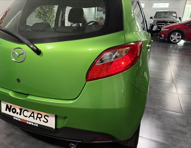 Mazda 2 25