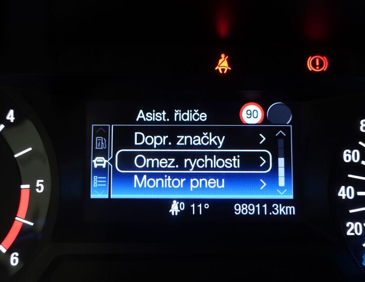 Ford Galaxy 12
