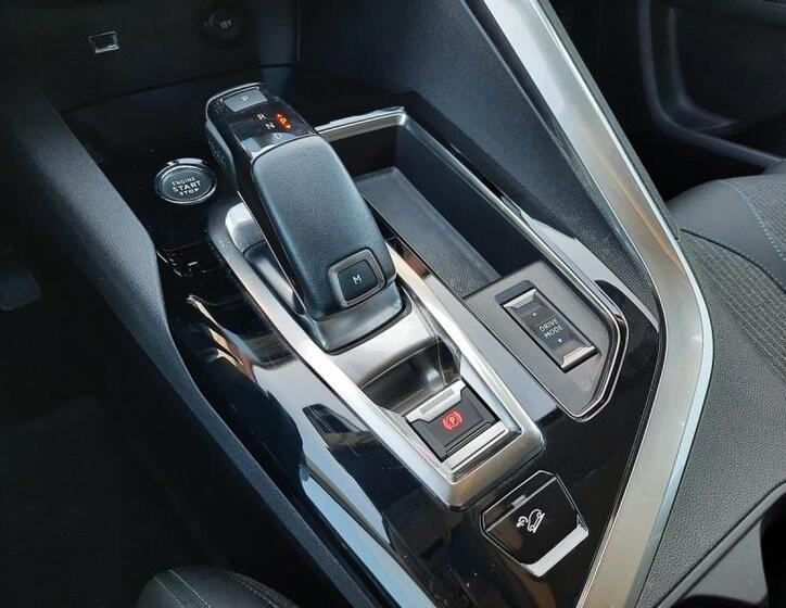 Peugeot 3008 25