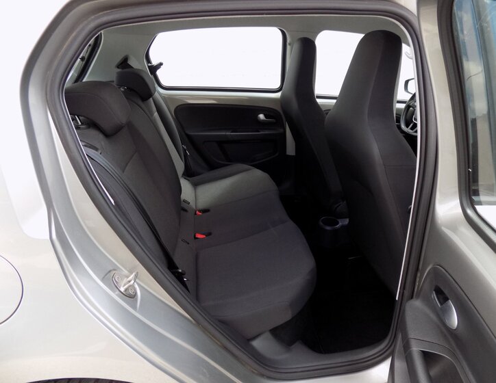 Volkswagen up! 17