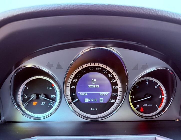 Mercedes-Benz GLK 18