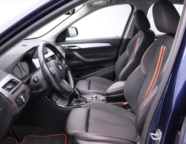 BMW X1 13