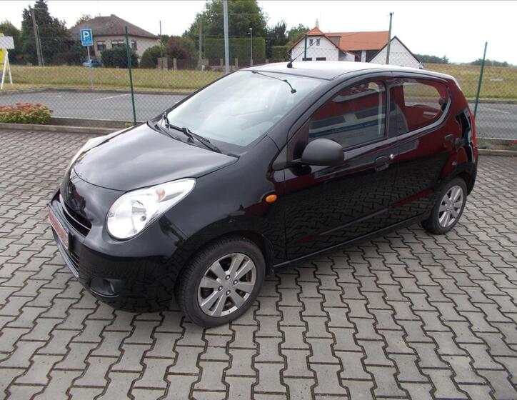 Suzuki Alto 4