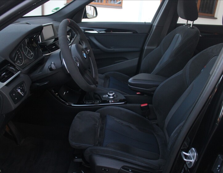 BMW X1 11