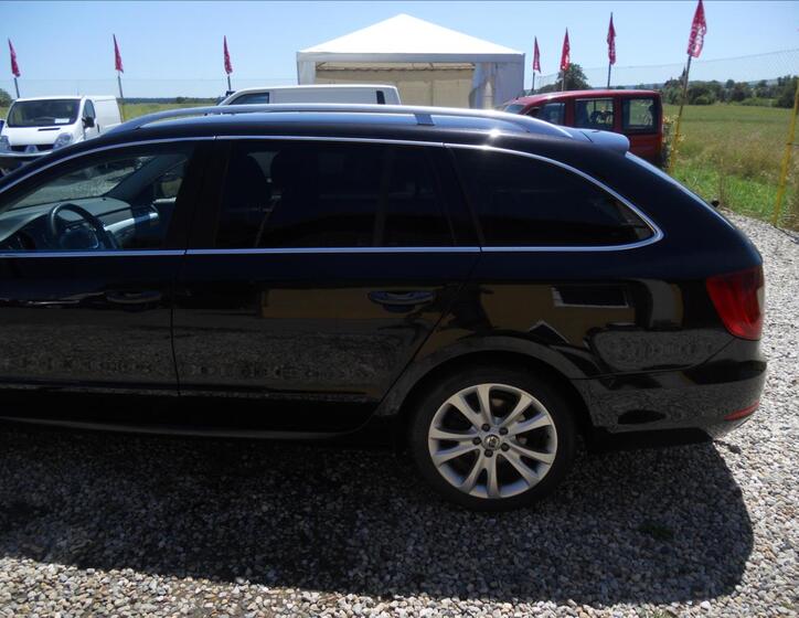 Škoda Superb 9