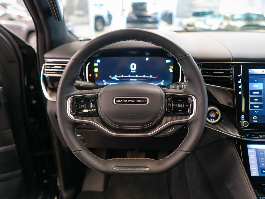 Jeep Grand Wagoneer