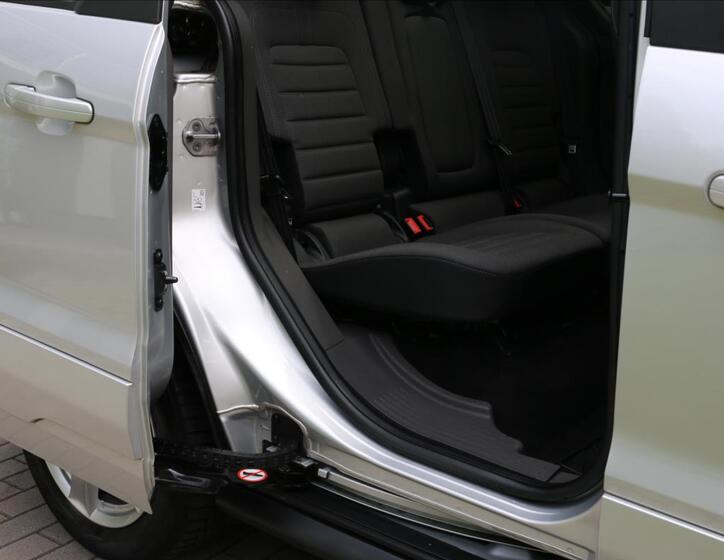 Ford Tourneo Connect 52