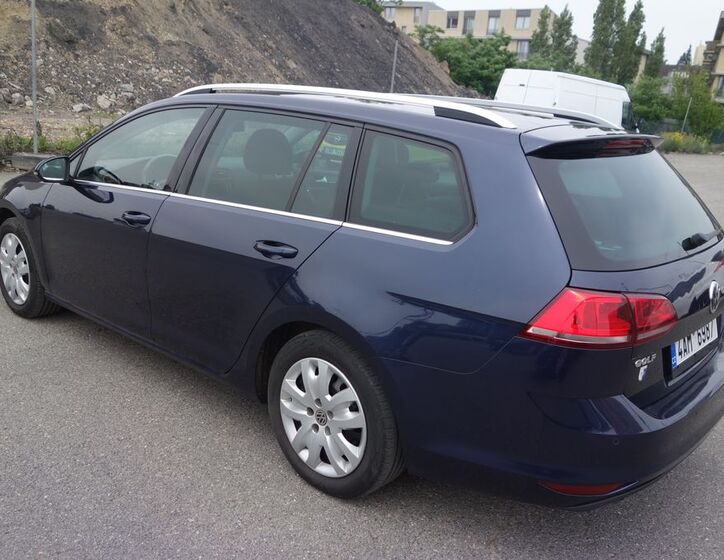 Volkswagen Golf 9