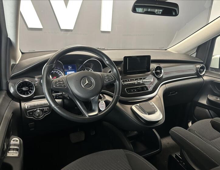 Mercedes-Benz Třídy V 11