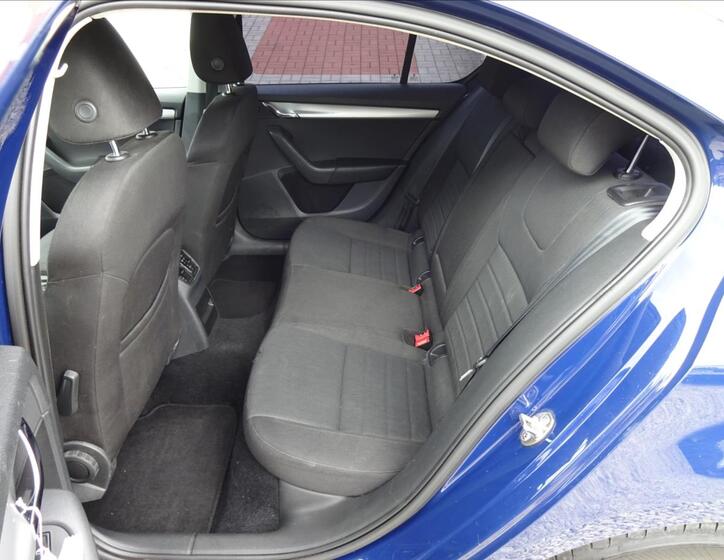 Škoda Octavia 21