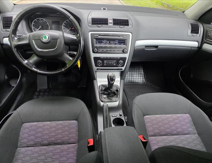 Škoda Octavia 16