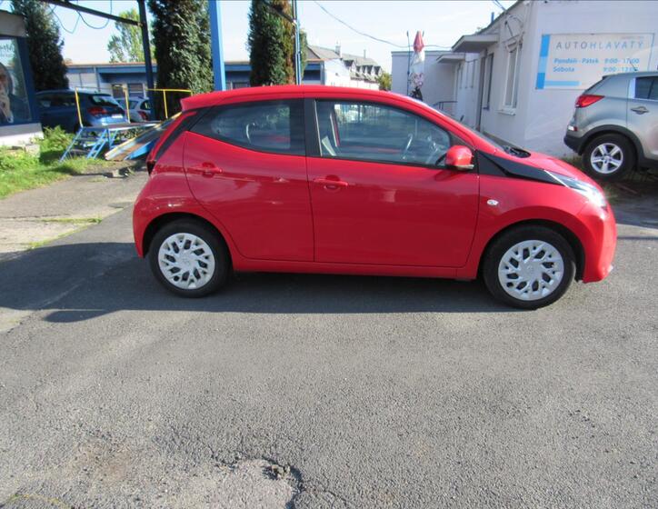 Toyota Aygo 8