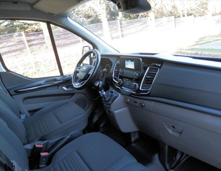 Ford Transit Custom 13