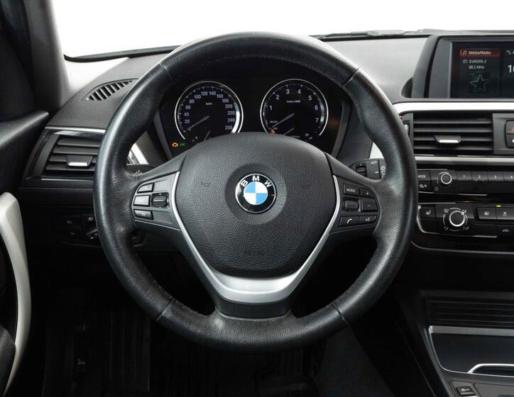 BMW Řada 1 13