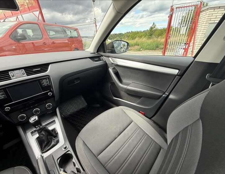 Škoda Octavia 22